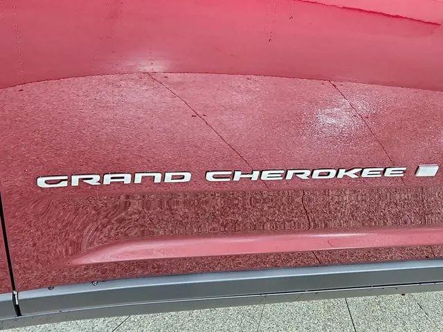 2026 Jeep Grand Cherokee Altitude 4x4