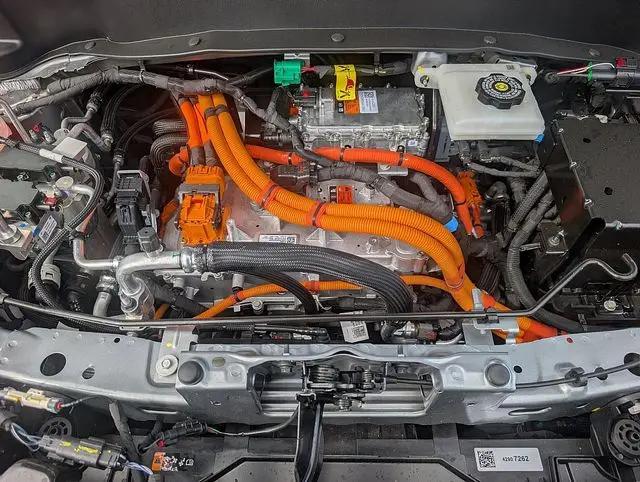 2027 Chevrolet Bolt RS FWD