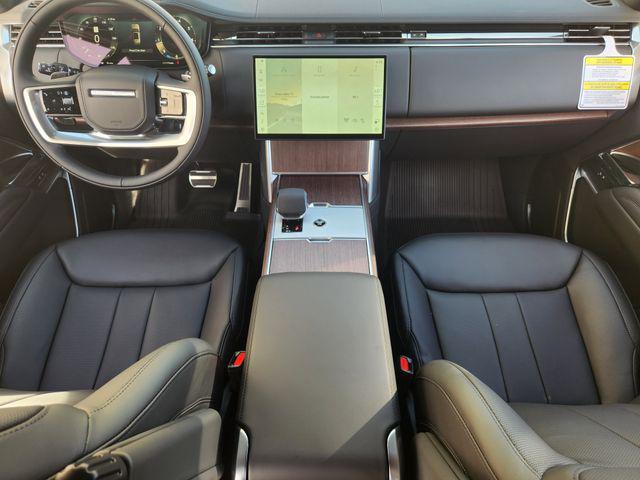 2026 Land Rover Range Rover P400 SE 7 Seat