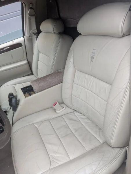 1999 Lincoln Town Car Executive