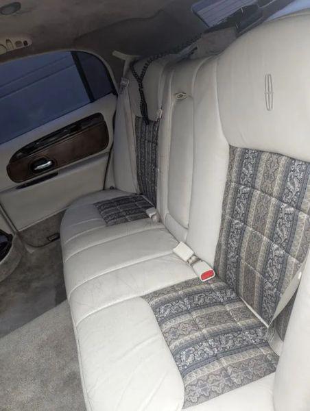 1999 Lincoln Town Car Executive