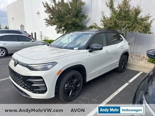 2026 Volkswagen Tiguan SE R-Line Black for sale in Avon, IN