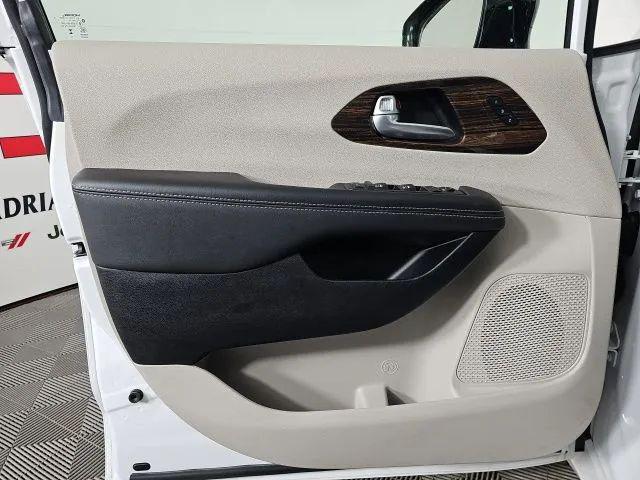 2024 Chrysler Pacifica Limited