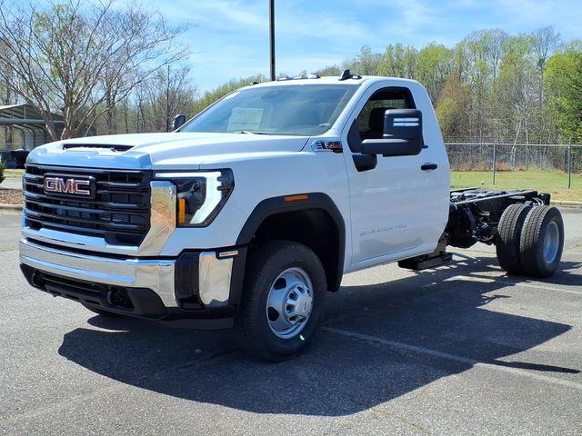 2026 GMC Sierra 3500HD Pro