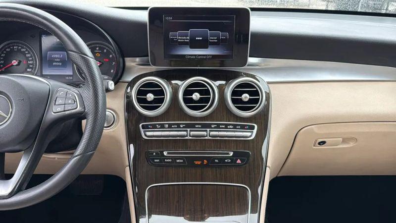 2016 Mercedes-Benz GLC 300