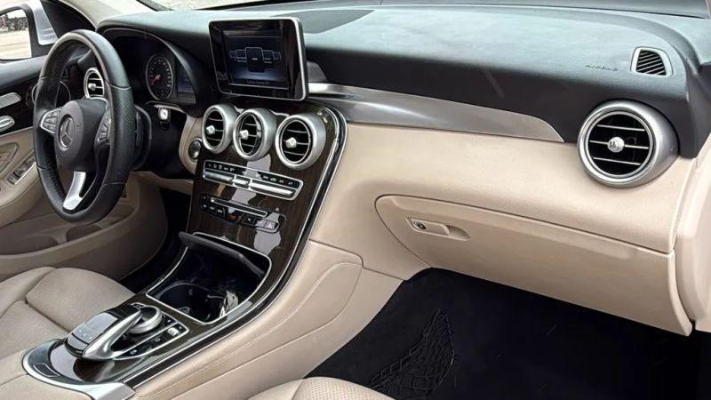 2016 Mercedes-Benz GLC 300