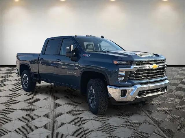 2026 Chevrolet Silverado 2500HD Crew Cab, Standard Bed, LT, 4WD