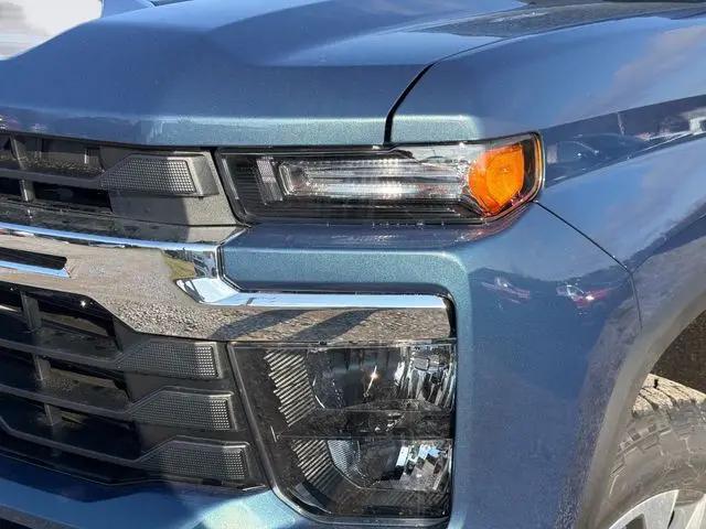 2026 Chevrolet Silverado 2500HD Crew Cab, Standard Bed, LT, 4WD