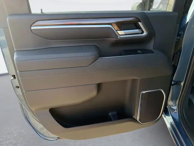 2026 Chevrolet Silverado 2500HD Crew Cab, Standard Bed, LT, 4WD