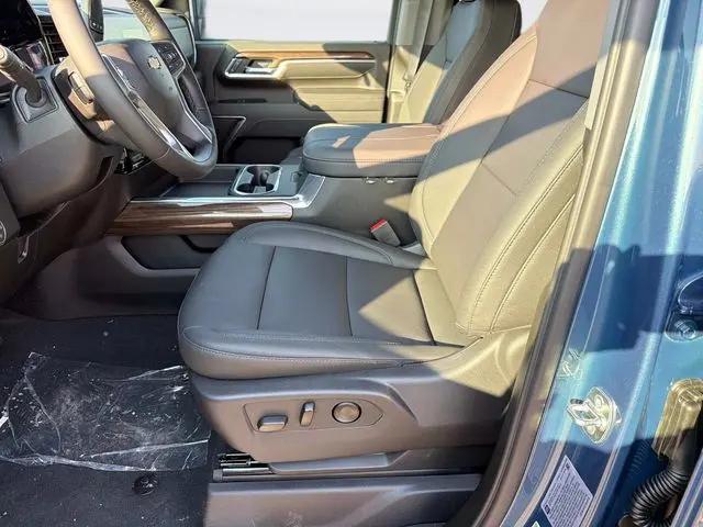 2026 Chevrolet Silverado 2500HD Crew Cab, Standard Bed, LT, 4WD