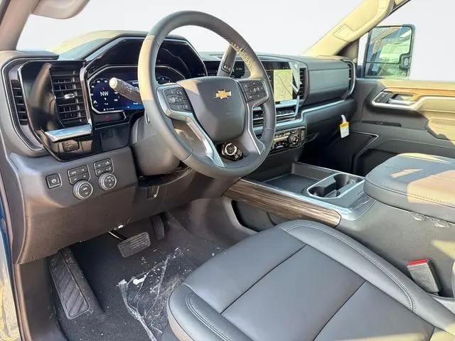 2026 Chevrolet Silverado 2500HD Crew Cab, Standard Bed, LT, 4WD