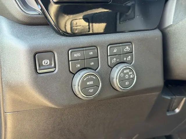2026 Chevrolet Silverado 2500HD Crew Cab, Standard Bed, LT, 4WD