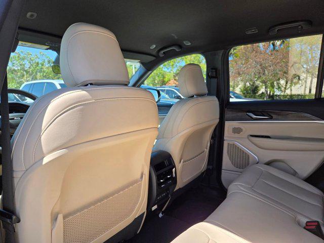2026 Jeep Grand Cherokee Limited 4x2
