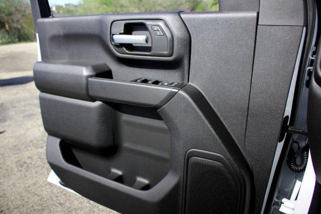 2026 Chevrolet Silverado 2500HD Crew Cab, Long Bed, Custom, 4WD