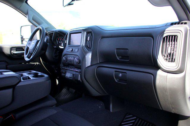 2026 Chevrolet Silverado 2500HD Crew Cab, Long Bed, Custom, 4WD