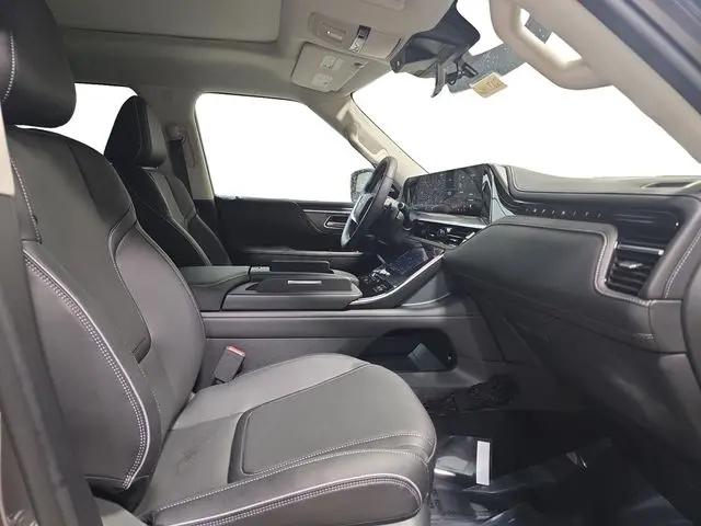 2026 INFINITI QX80 LUXE AWD