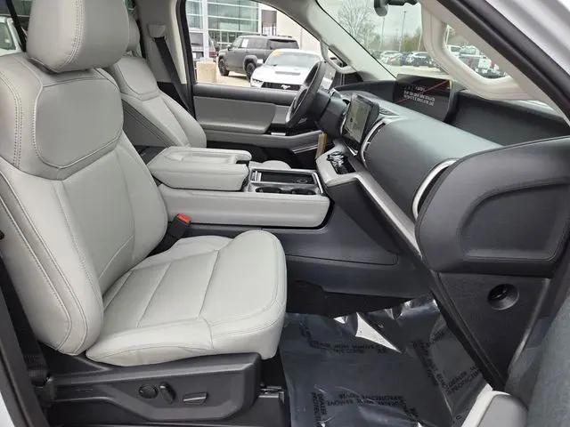 2026 Ford Expedition Max Active MAX