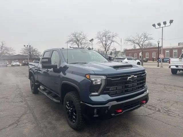 2026 Chevrolet Silverado 2500HD Crew Cab, Standard Bed, LT, 4WD