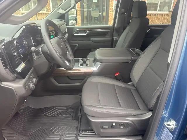 2026 Chevrolet Silverado 2500HD Crew Cab, Standard Bed, LT, 4WD
