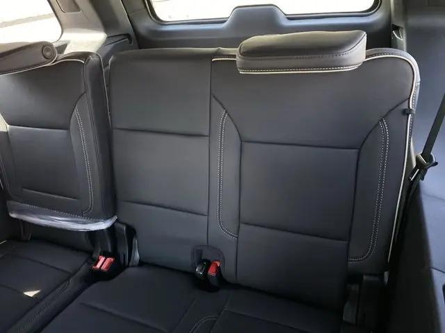 2026 Chevrolet Suburban Premier, RWD