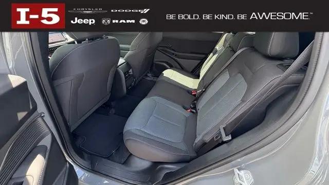 2026 Jeep Cherokee Laredo 4x4