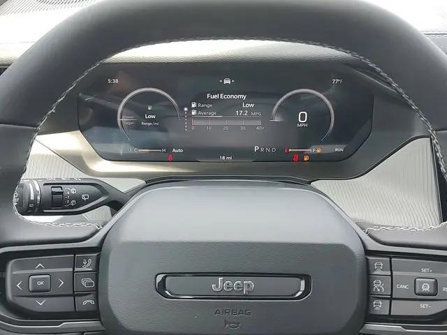2026 Jeep Cherokee Laredo 4x4