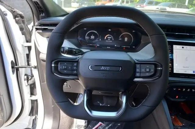 2026 Jeep Cherokee Laredo 4x4