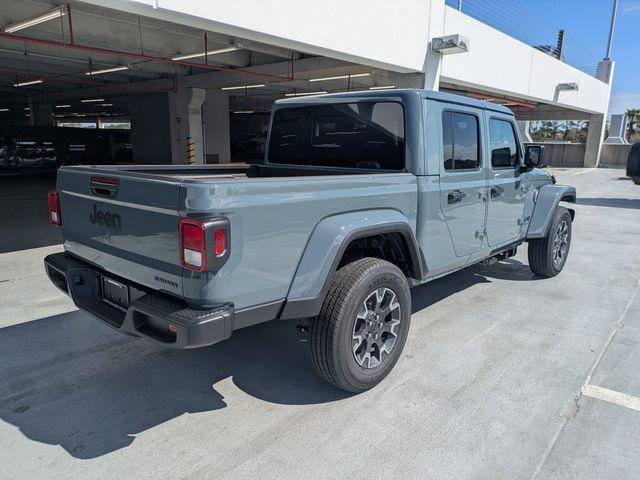 2026 Jeep Gladiator GLADIATOR SAHARA 4X4