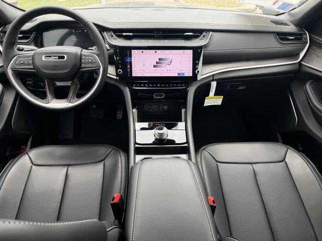 2026 Jeep Grand Cherokee Limited 4x2