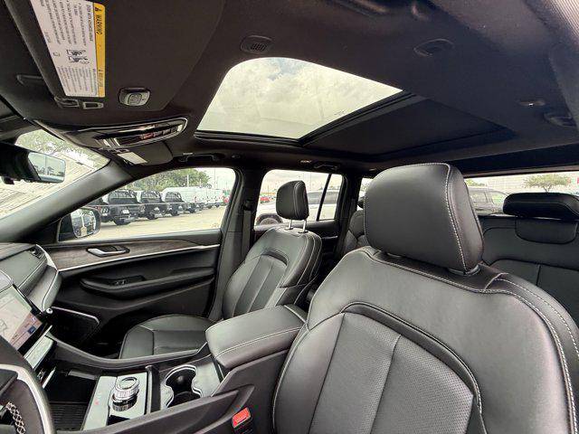 2026 Jeep Grand Cherokee Limited 4x2