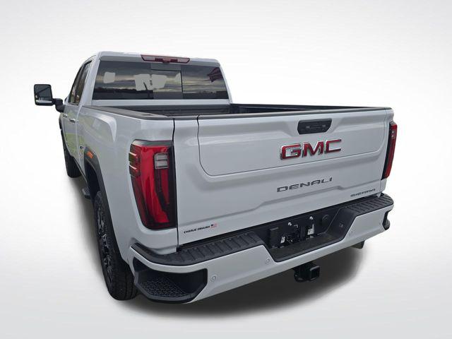2026 GMC Sierra 2500HD Crew Cab, Standard Bed, Denali, 4WD