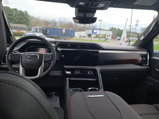 2026 GMC Sierra 2500HD Crew Cab, Standard Bed, Denali, 4WD