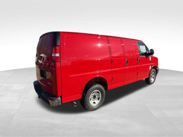 2026 GMC Savana Cargo 3500 Regular Wheelbase, Work Van, RWD