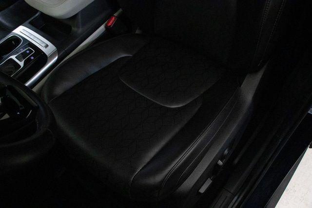 2024 Kia Carnival MPV LX Seat Package