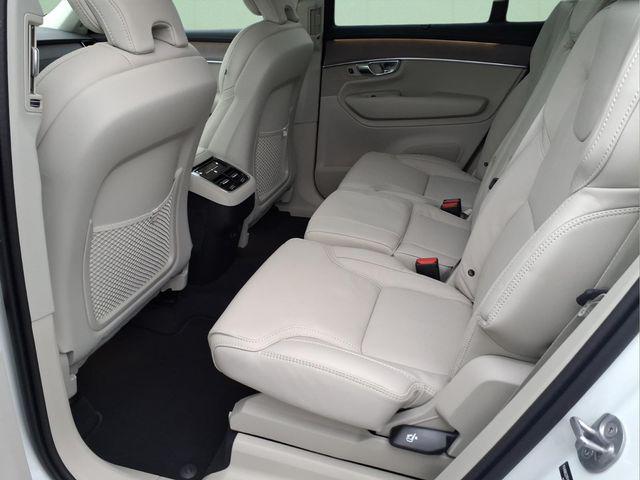2026 Volvo XC90 Ultra, B6 AWD Gas (mild hybrid), Gasoline, Bright, 7 Seats