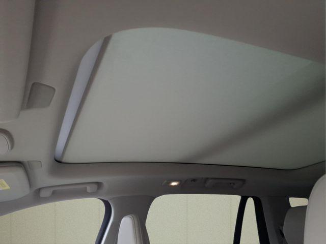 2026 Volvo XC90 Ultra, B6 AWD Gas (mild hybrid), Gasoline, Bright, 7 Seats