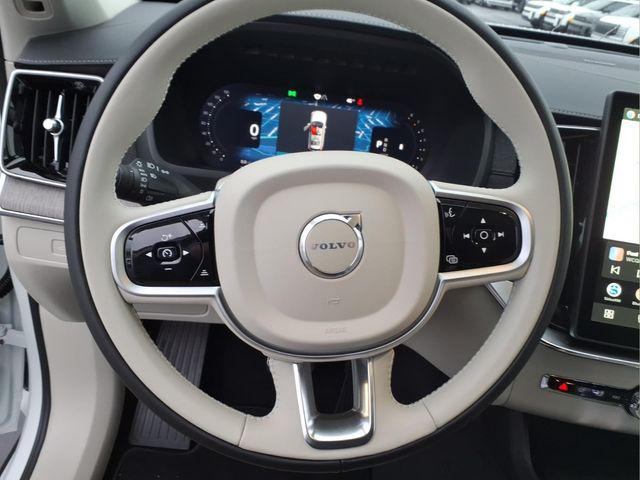 2026 Volvo XC90 Ultra, B6 AWD Gas (mild hybrid), Gasoline, Bright, 7 Seats