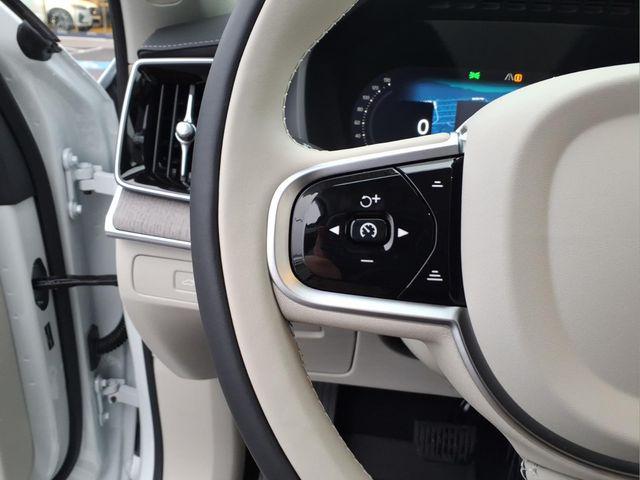 2026 Volvo XC90 Plug-In Hybrid Ultra, T8 AWD, Electric/Gasoline, Bright, 6 Seats