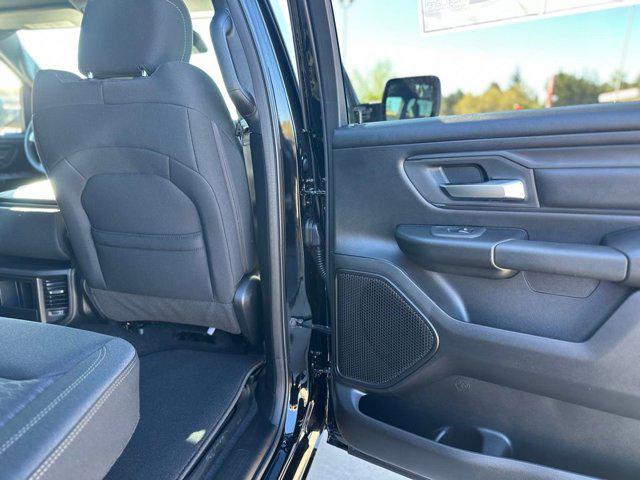 2026 Ram 1500 Tradesman Crew Cab 4x4 5'7" Box