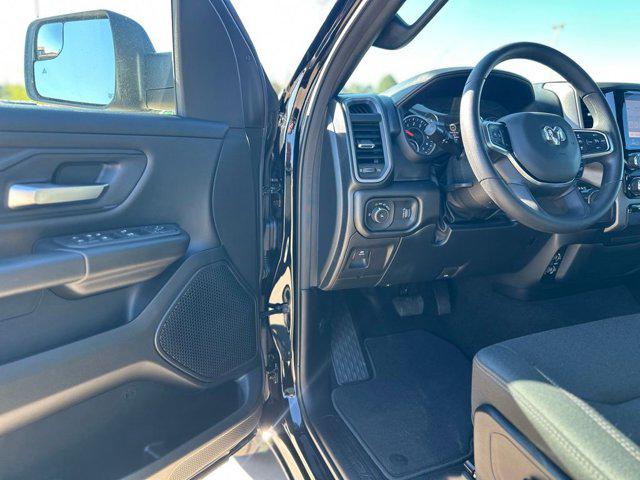 2026 Ram 1500 Tradesman Crew Cab 4x4 5'7" Box
