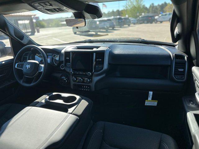 2026 Ram 1500 Tradesman Crew Cab 4x4 5'7" Box