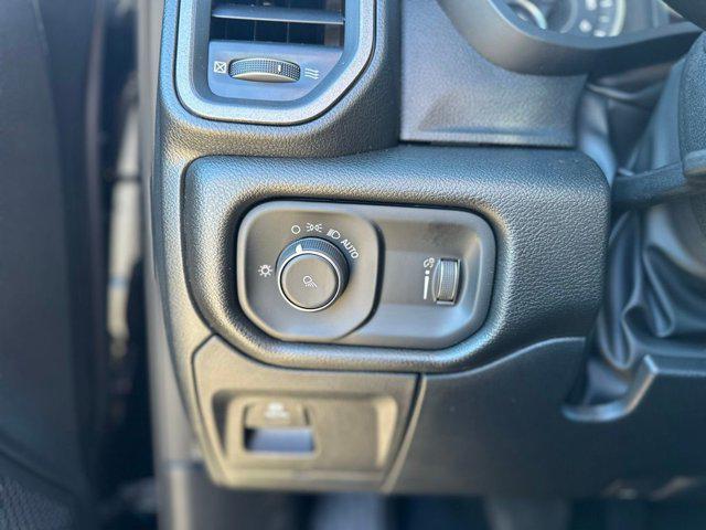 2026 Ram 1500 Tradesman Crew Cab 4x4 5'7" Box