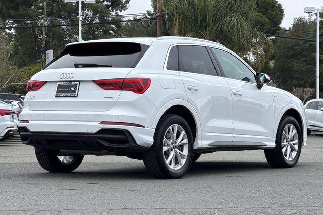 2025 Audi Q3 Premium 45 TFSI S line quattro Tiptronic