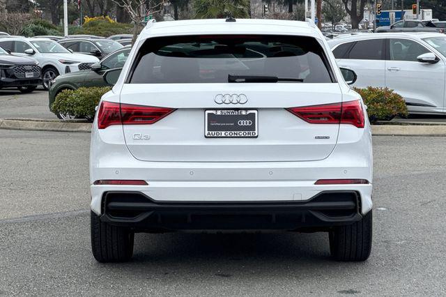 2025 Audi Q3 Premium 45 TFSI S line quattro Tiptronic