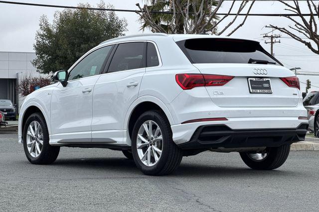 2025 Audi Q3 Premium 45 TFSI S line quattro Tiptronic