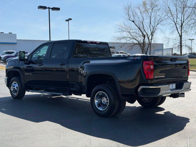 2026 Chevrolet Silverado 3500HD Crew Cab, Long Bed, LT Dual Rear Wheel, RWD