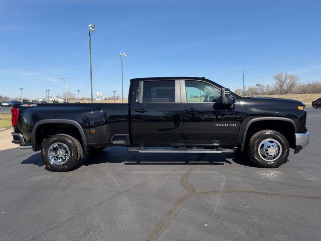 2026 Chevrolet Silverado 3500HD Crew Cab, Long Bed, LT Dual Rear Wheel, RWD