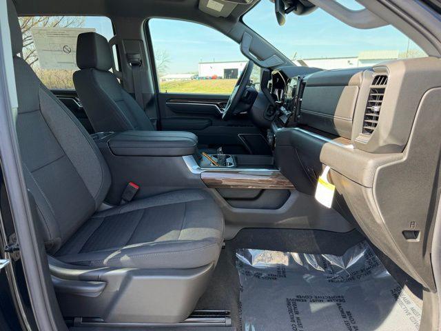 2026 Chevrolet Silverado 3500HD Crew Cab, Long Bed, LT Dual Rear Wheel, RWD