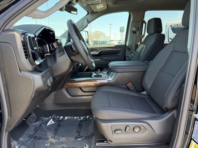 2026 Chevrolet Silverado 3500HD Crew Cab, Long Bed, LT Dual Rear Wheel, RWD