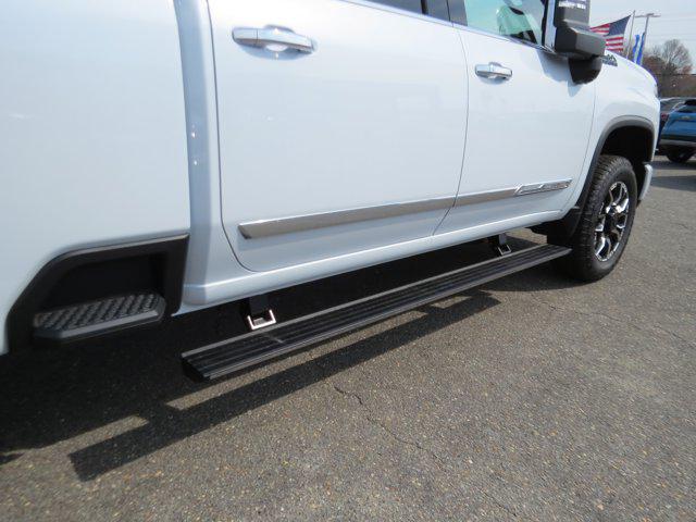 2026 Chevrolet Silverado 2500HD Crew Cab, Standard Bed, High Country, 4WD